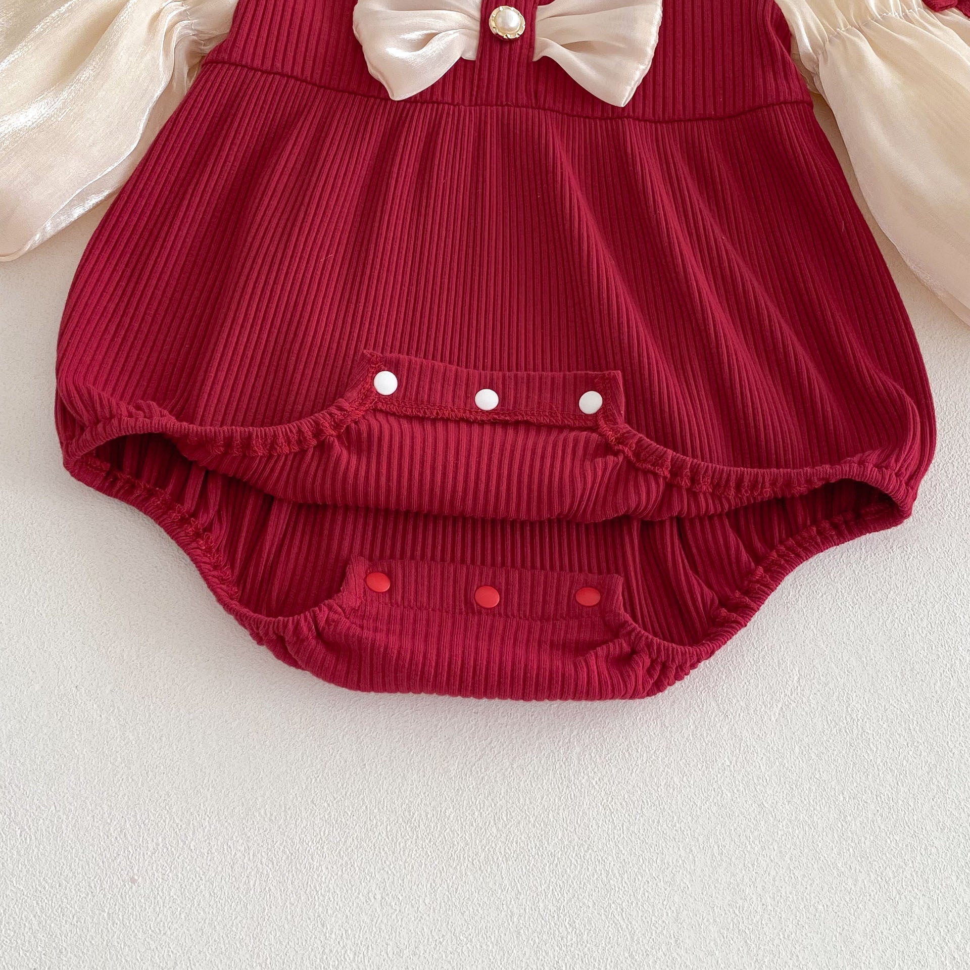 Discover the Adorable Baby Jumpsuit Bow Puff Sleeve Rompers
